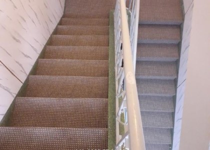 Thảm trải cầu thang bộ