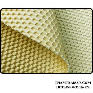 Thảm nhựa dập nổi 3D vàng