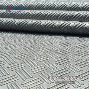 Thiết kế của thảm nhựa liền 3 que sọc