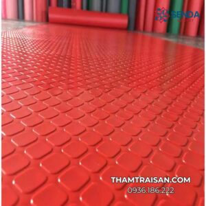 Thảm nhựa nút vuông