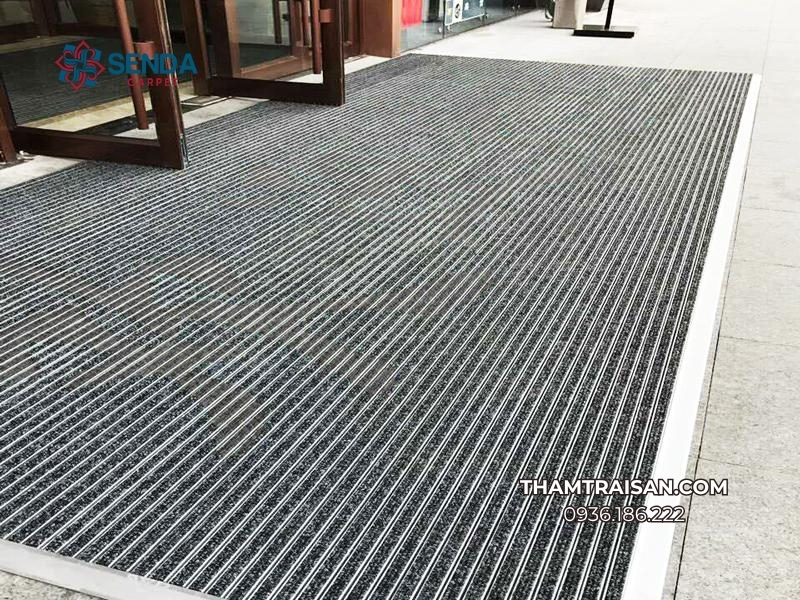 Thảm khung nhôm phù hợp sử dụng ở không gian nào?