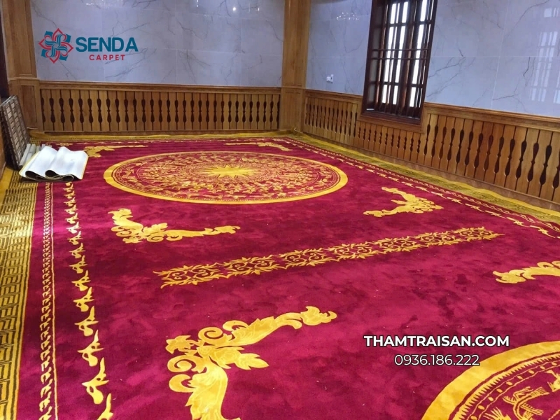 Thảm khánh tiết tại hội trường