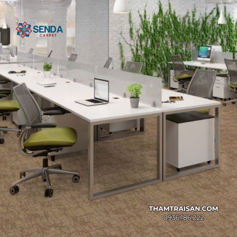Phần đế cao su giúp thảm bám chắc hơn trên mặt sàn