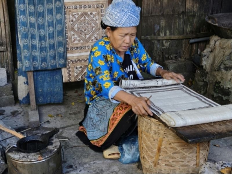Quy trình sản xuất thảm dệt tay thủ công