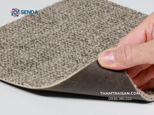kiểm tra chất lượng thảm văn phòng cũ